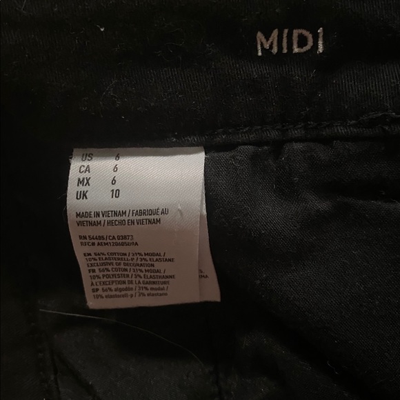 Black Khaki Shorts - Picture 3 of 3